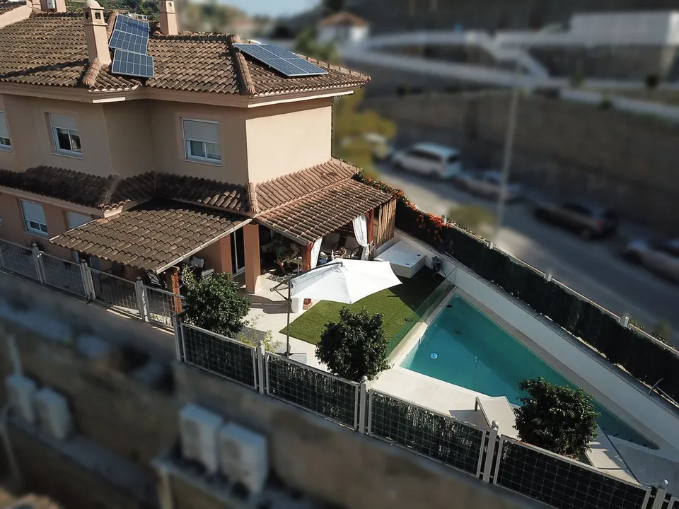 Adosado 5 habitaciones 260m² en venta - Malagueta - Monte Sancha