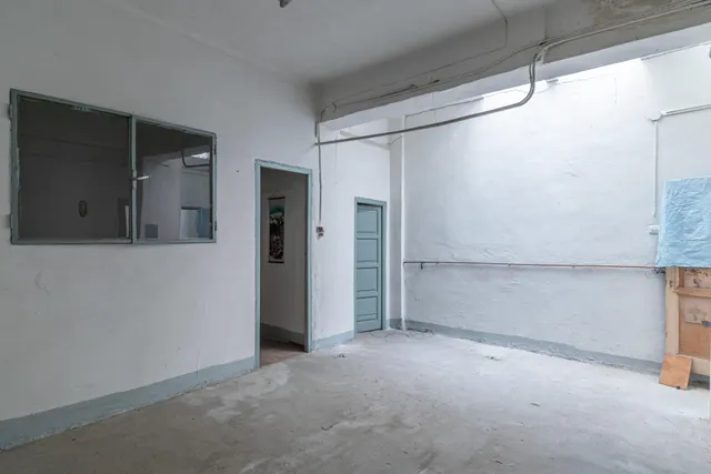 Local comercial en Zaidin junto Avda Cadiz — 7