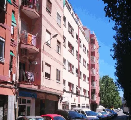 Se vende Piso OKUPADO en Milans 23 Hospitalet de Llobregat ( - foto 2