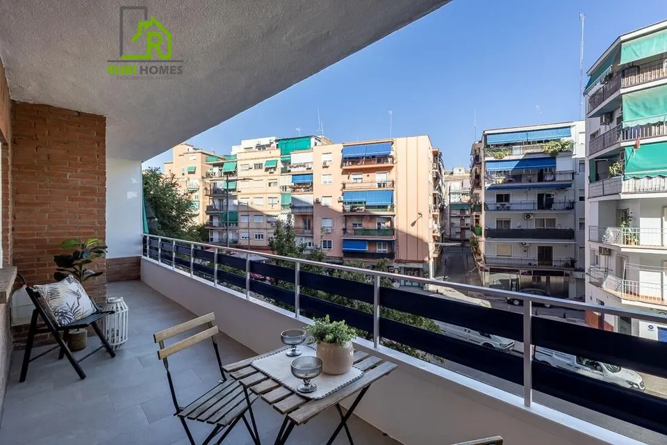 Piso reformado junto avenida cadiz
