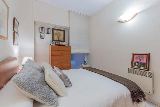 Acogedor piso de 2 dormitorios en el corazón de L'Eixample con posibilidad de alquiler de pk en la misma finca — 22