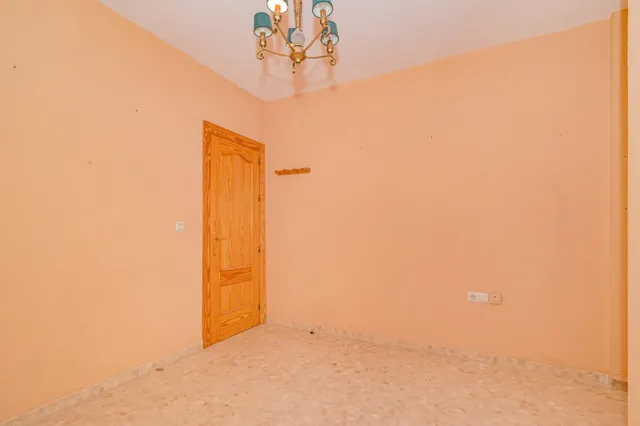 Piso de 2 dormitorios con vistas a sierra nevada con garaje y trastero en Las Gabias — 17