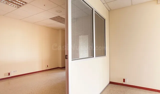 Oficina 262m² en alquiler - Figueres - foto 4