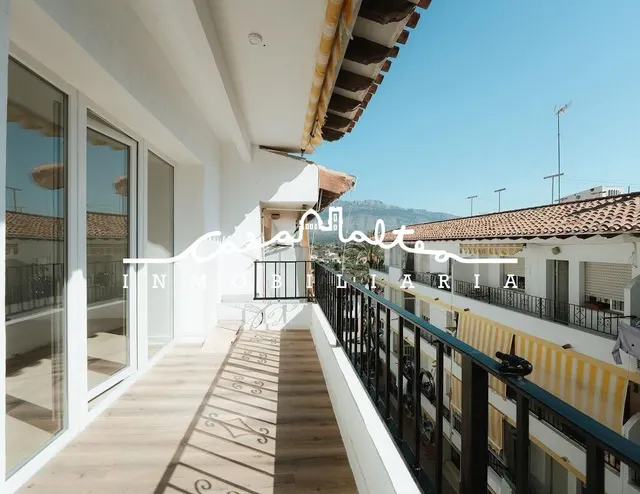 En venta espacioso ático en Altea - foto 2
