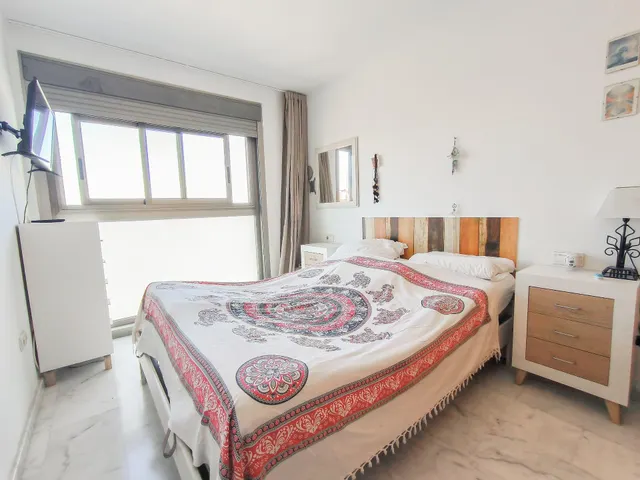 Amplio piso de 2 dorm. en la emblemática y moderna Torre Lugano - www.inmobiliarialesdunes.com — 13
