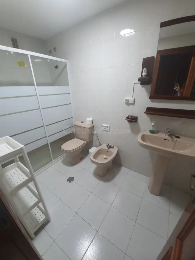 PISO PARA ESTUDIANTES — 4