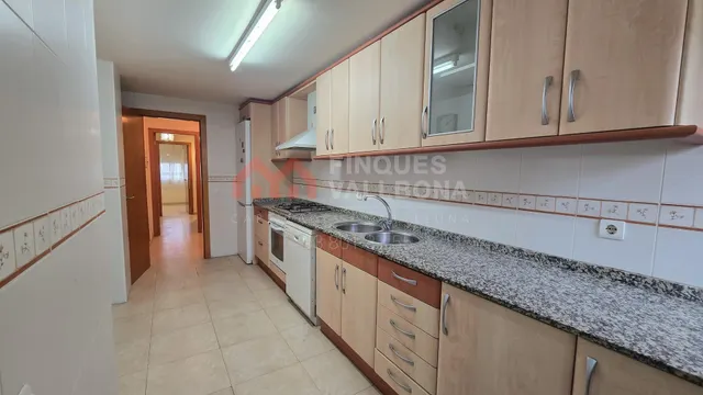 Precioso piso en Capellades con terraza y ascensor — 12