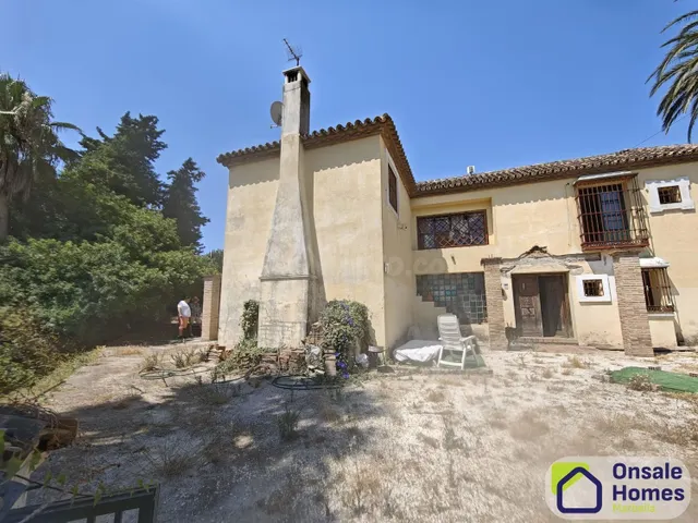Chalet 6 habitaciones 242m² en venta - Nueva Andalucía - foto 3