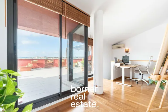 Ático dúplex con gran terraza, piscina y parking en Coll Favà. — 32