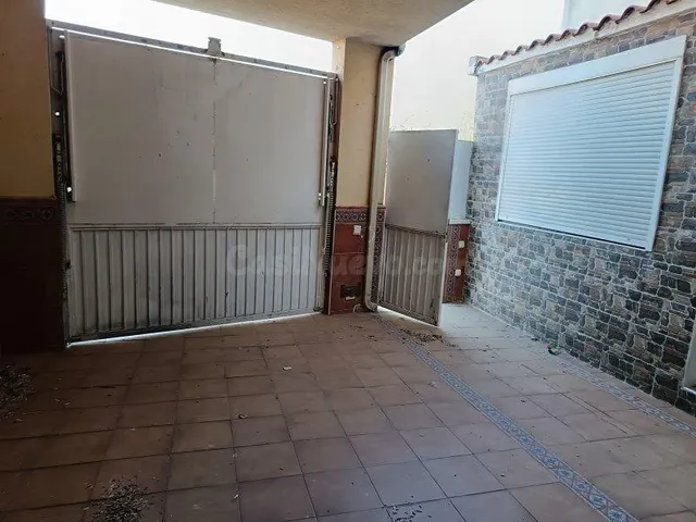 Amplio adosado en Carrion de Calatrava - ¡Tu nuevo hogar te  - foto 3