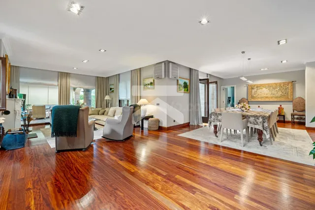 Vivienda singular con piscina y jardin - foto 4