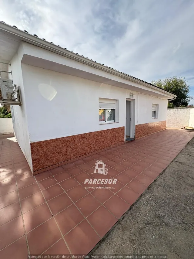 Finca de 1.250 m2 con 2 casas independientes y piscina — 18