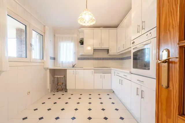 Excepcional chalet pareado cerca a Avenida Europa en Pozuelo de Alarcón — 23