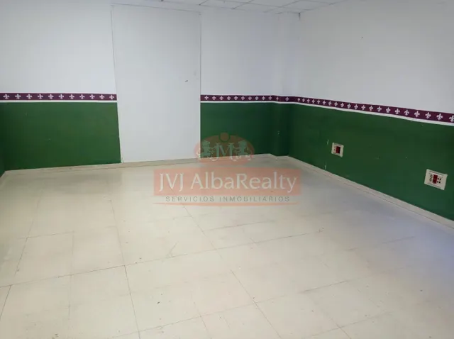 ESPECTACULAR LOCAL EN VENTA O ALQUILER EN ZONA INDUSTRIA — 6