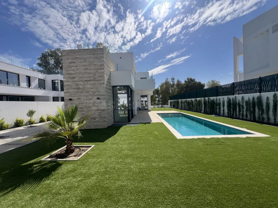 Chalet 5 habitaciones 302m² en venta - Costa Del Sol