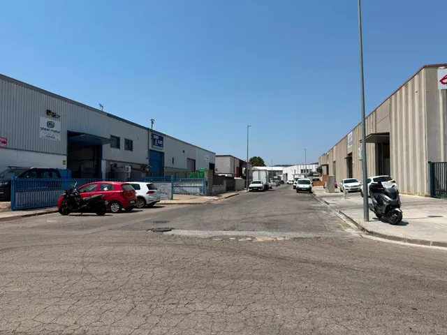 Nau Industrial de 1.035 m2 en venda  a Palafolls — 24