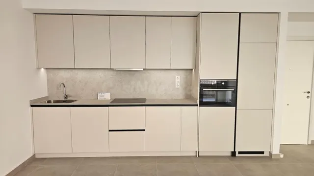 Descubra “Victoria I”: Exclusivo Residencial en Playa del Cu - foto 3