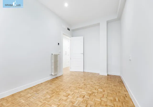 PISO DE 5 DORMITORIOS EN CALLE RECOGIDAS — 20