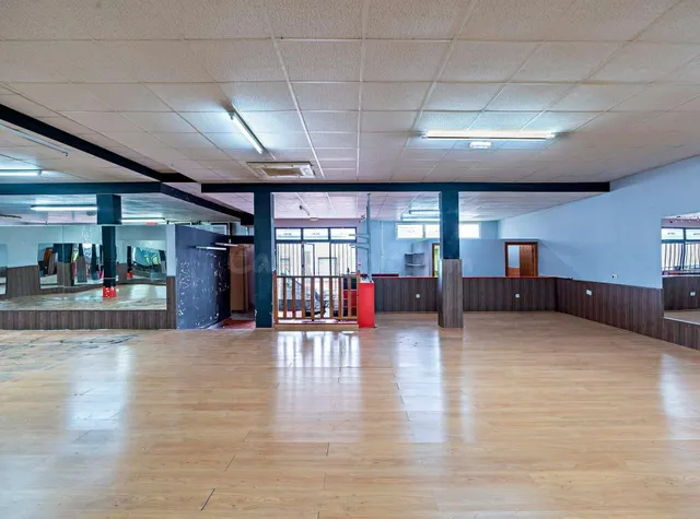Local comercial 300m² en venta - Ejido sur - foto 5