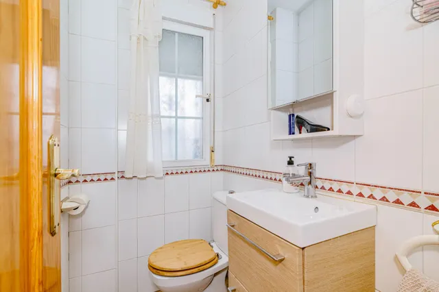 AMPLIA CASA DE 4 DORMITORIOS, 3 BAÑOS Y CALEFACCIÓN CENTRAL EN LA ZUBIA! ✨ — 15