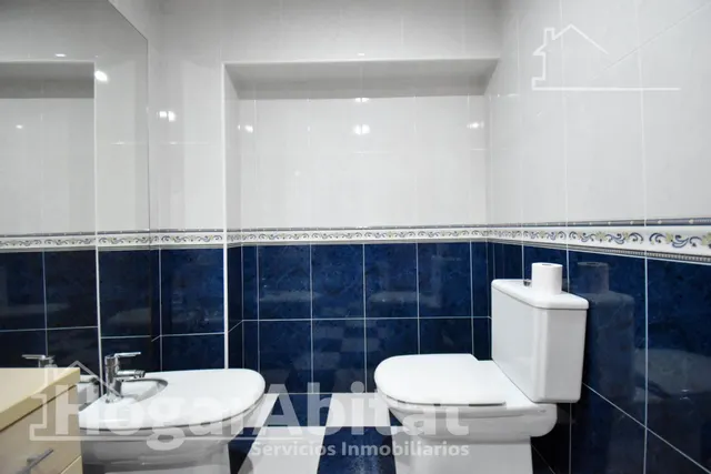 Espacio familiar y comodidad absoluta en este piso totalmente exterior con garaje privado cerrado — 47