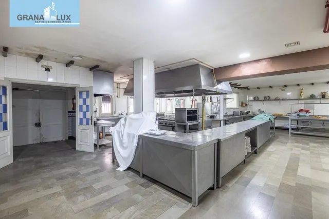 EN VENTA HOTEL Y RESTAURANTE LOS PINILLOS — 30