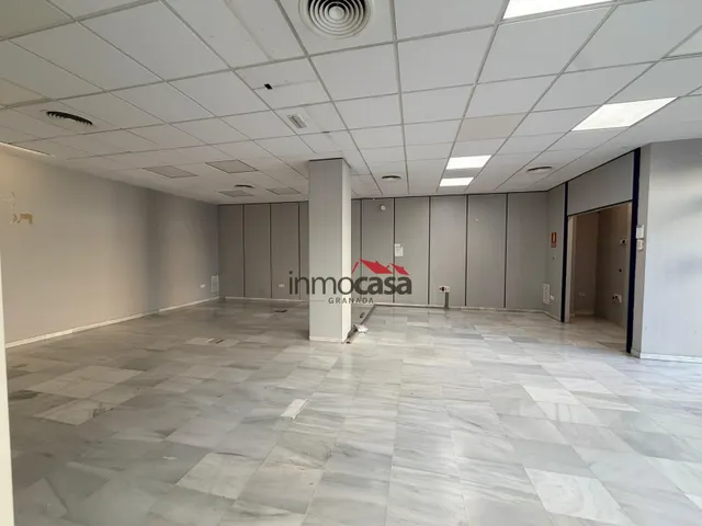 Local comercial 185m² en alquiler - San Miguel — 43