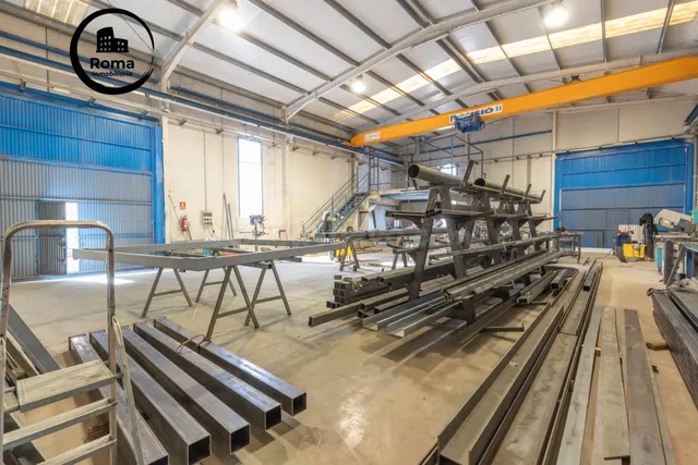 ¡Oportunidad única en Cijuela! Nave industrial lista para em - foto 4
