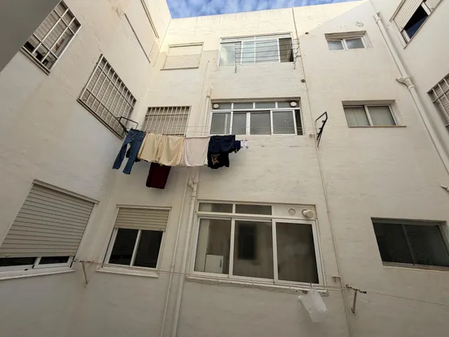 Amplia vivienda de 4 dormitorios en el centro de San Juan de Alicante — 17