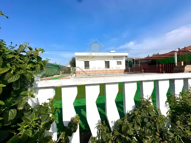 ZONA HIGUERON - Parcela de 1.100m con casita, piscina y tras