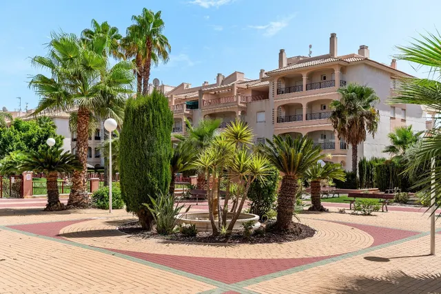 Apartamento de 2 dormitorios 2 baños en playa flamenca (orihuela costa) — 26
