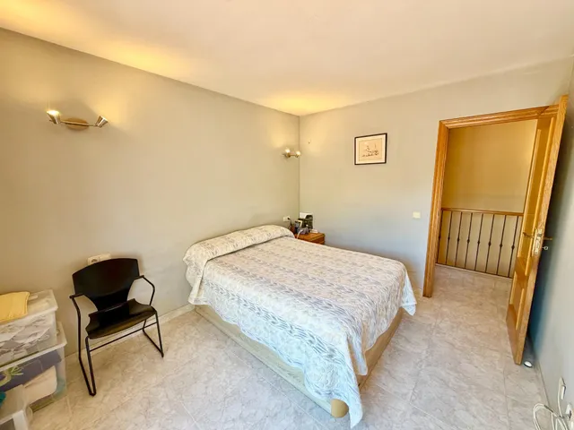 Exclusivo chalet en Portals Nous con 655 m2 de parcela, amplias terrazas y gran potencial — 24