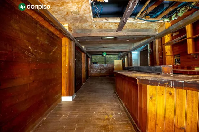 Local comercial de 188 m2 en Calle Mar Báltico, Torrevieja: espacio, ubicación y potencial para dos negocios — 19