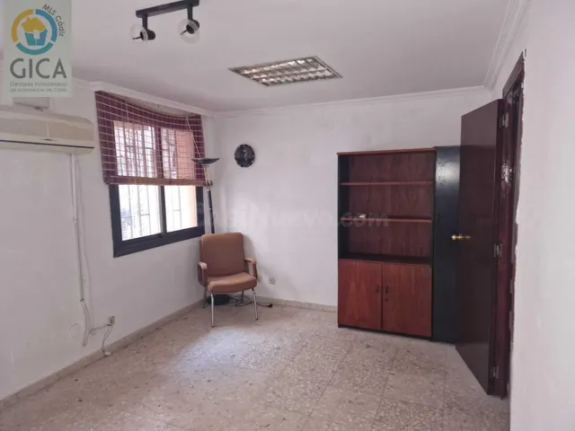 Oficina céntrica en venta y alquiler - foto 5