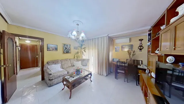 Piso 3 dorm. con terraza en Entrevías · 220.000 €