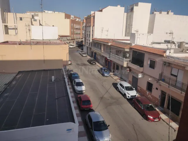 Piso OCUPADO en venta en Roquetas de Mar - foto 2