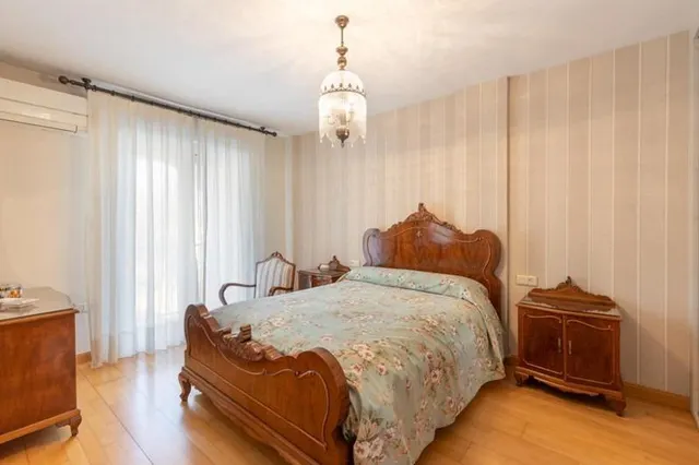ADOSADO EN VENTA EN MARACENA JUNTO A PARADA DE METRO — 17