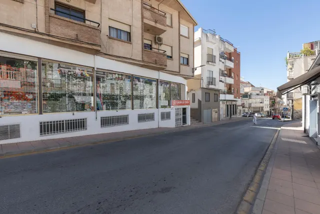 Local comercial 198m² en venta - Barriada primero de mayo — 16