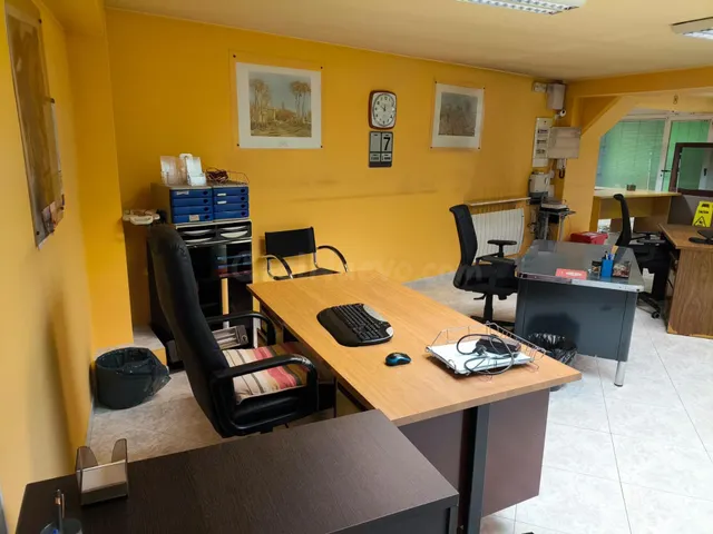 Entreplanta en Camiño Novo de Carballo - foto 5