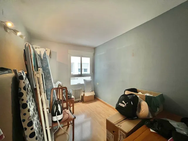 Espaciosa vivienda de 4 habitaciones y 2 baños rodeado de todos los servicios — 24