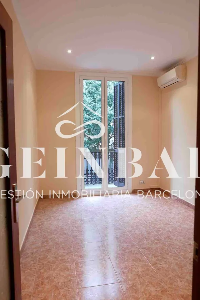 PISO CON TERRAZA DE 25 M2 Y SALA POLIVALENTE DE 21 M2 EN L’ANTIGA ESQUERRA DE L’EIXAMPLE — 6