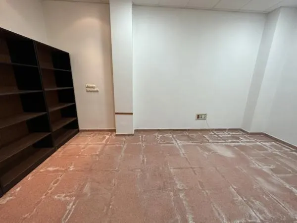 Centro de trabajo, local comercial — 20