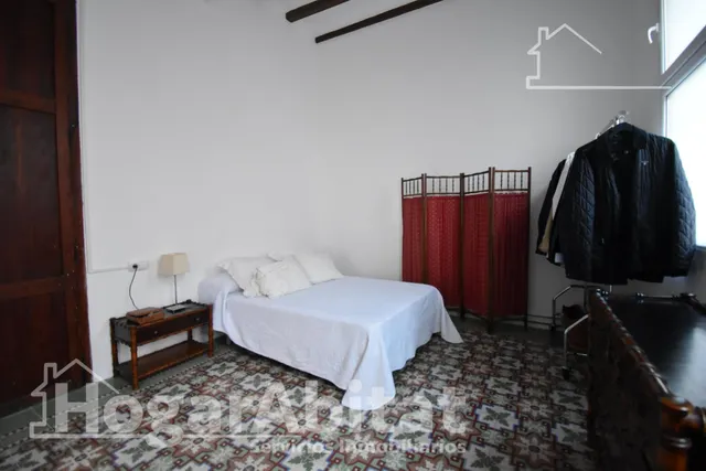 REFORMADO Y AMPLIO CON TECHOS ALTOS, PISCINA Y MUCHO ESTILO ¡TE ENCANTARÁ! — 20