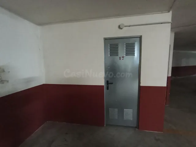 PLAZA DE GARAJE CON TRASTERO JUNTO AL CENTRO DE PUERTO LUMBR - foto 2