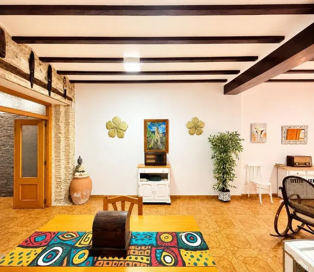 Espacio, luz y un espectacular patio de 85 m2 en pleno centr - foto 2