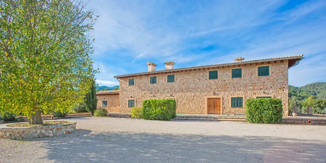 ENCANTADORA FINCA RÚSTICA DENTRO DE UN PRECIOSO ENTORNO NATU - foto 3