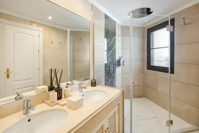 Villa 4 habitaciones 373m² en venta - La Quinta — 12