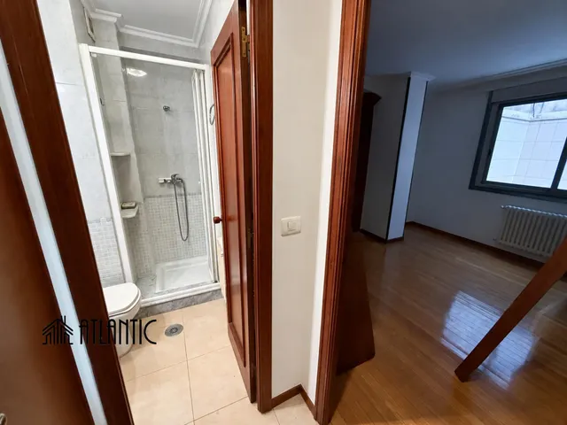 Piso 4 habitaciones 135m² en venta - Corte Inglés — 24