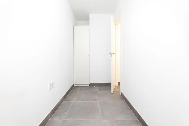 ¡¡¡ INVERSORES !!! GRAN OPORTUNIDAD SE VENDE PISO EN JUAN PABLO II GRANADA — 23
