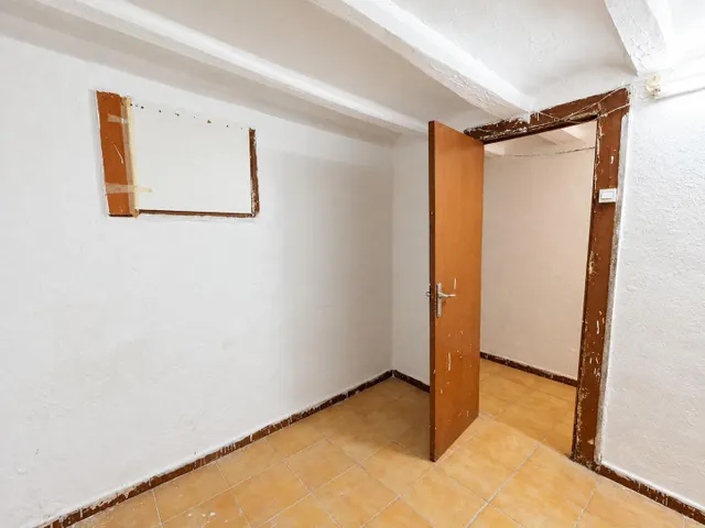 Se vende piso en Barcelona, zona el raval — 8